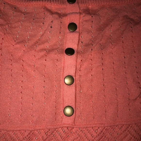 Woman’s top - Picture 3 of 3